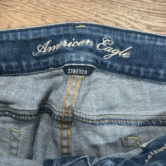 American Eagle Jeans Women Size 16 Artist Crop Faded Out Stretch Ripped Holes - Picture 2 of 7